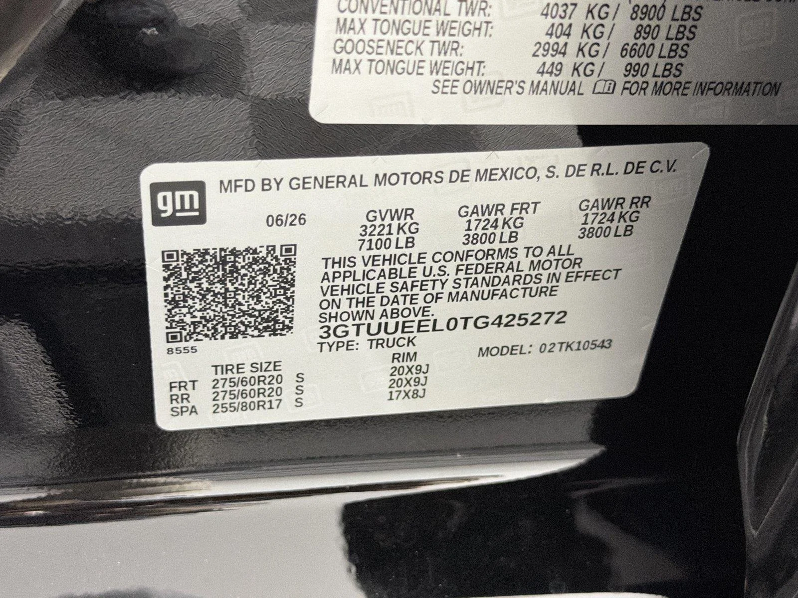 New 2026 Onyx Black GMC AT4 image 33