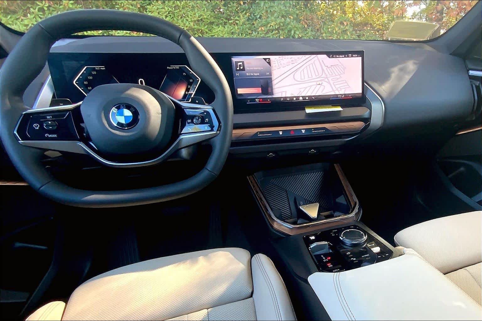 Used 2026 Mineral White Metallic BMW 30 xDrive image 5