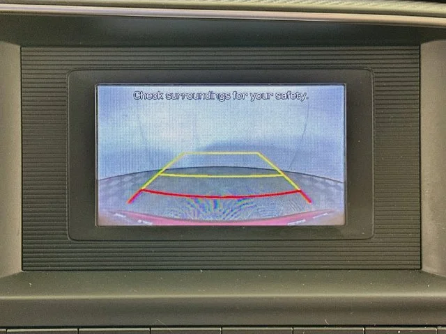 Used 2020 Red Hyundai SE image 14