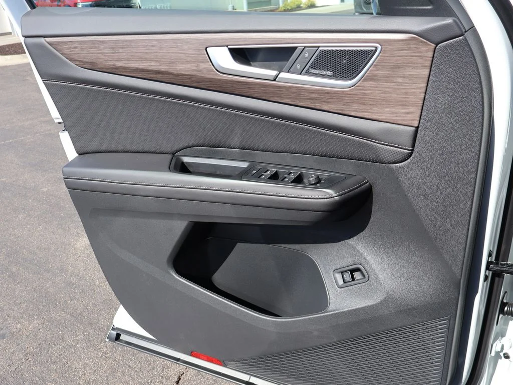 2026 Volkswagen Atlas SEL Premium R-Line - Photo 42