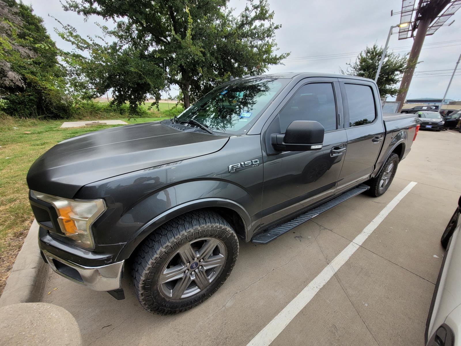 Used 2020  Ford LARI image 1