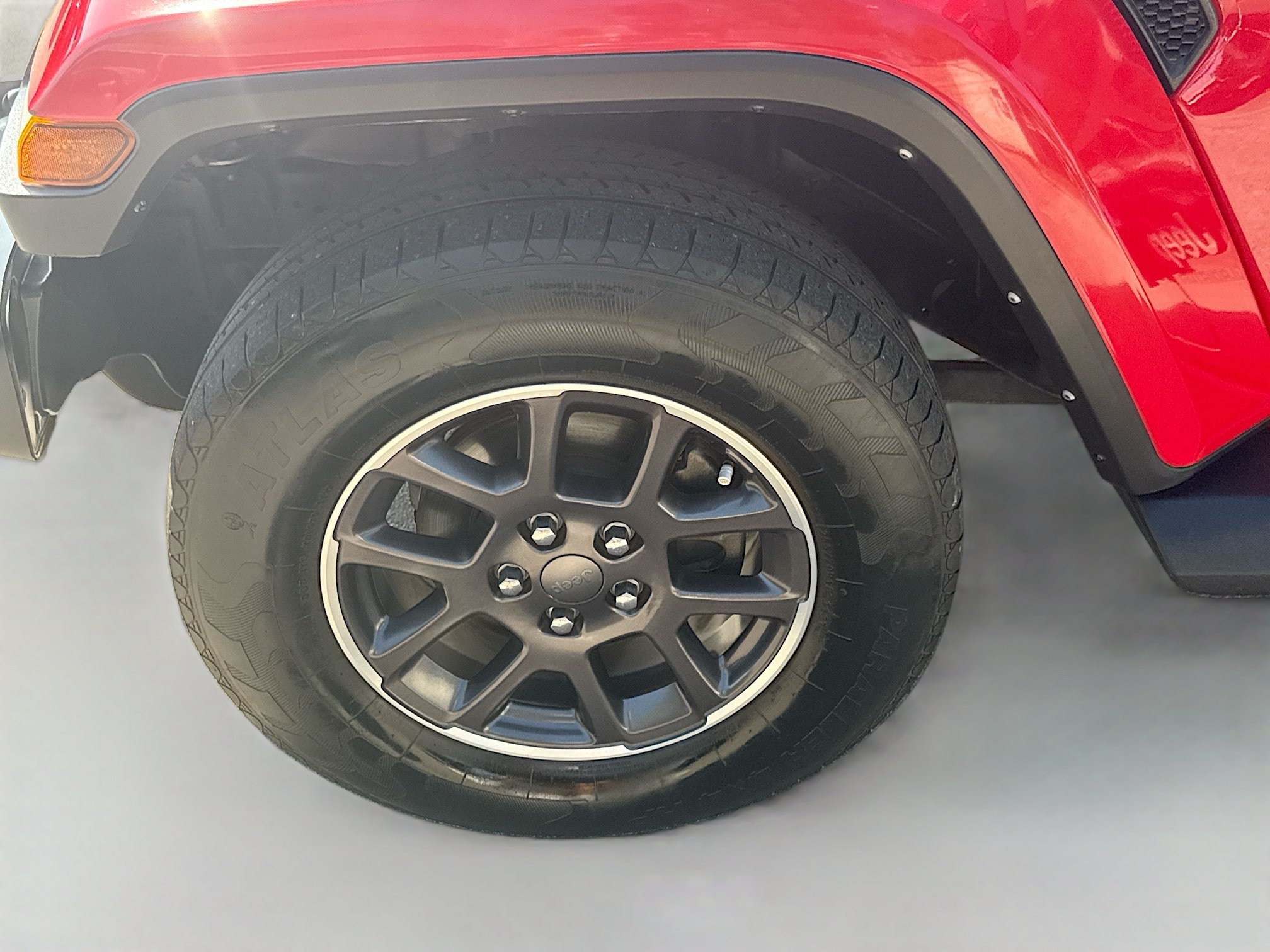 Used 2021 Firecracker Red Clearcoat Jeep Overland image 36