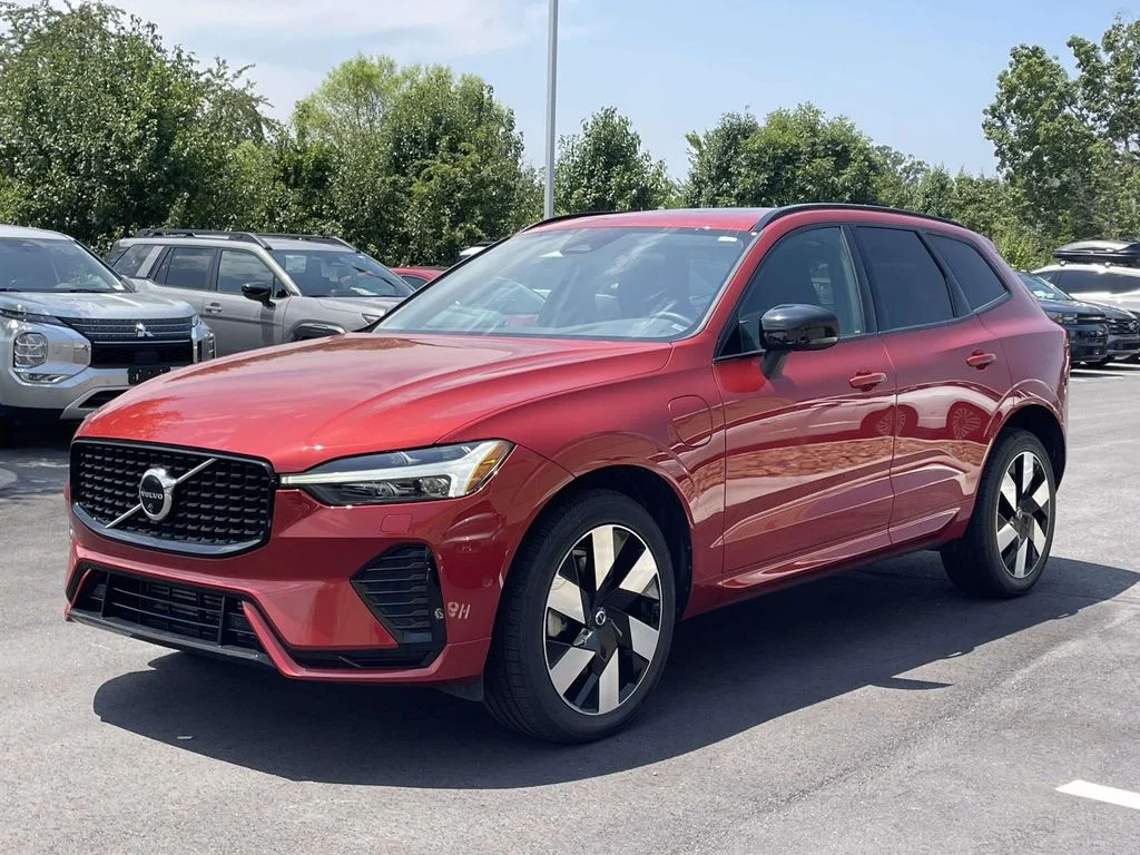 Certified Used 2024 Fusion Red Volvo Plus image 24