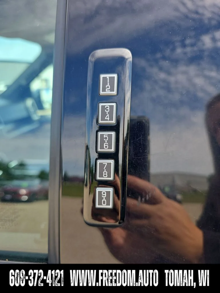 Used 2020 Silver Metallic Ford Lariat image 28