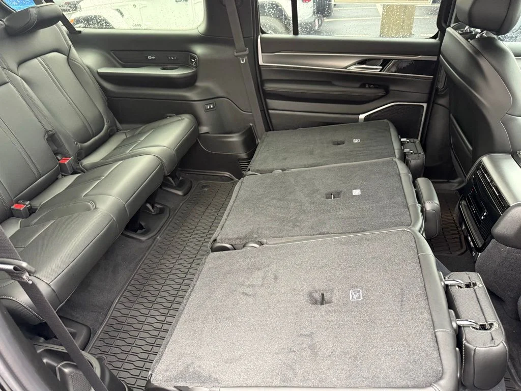 New 2026 High Gloss Black Exterior Paint Jeep  image 52