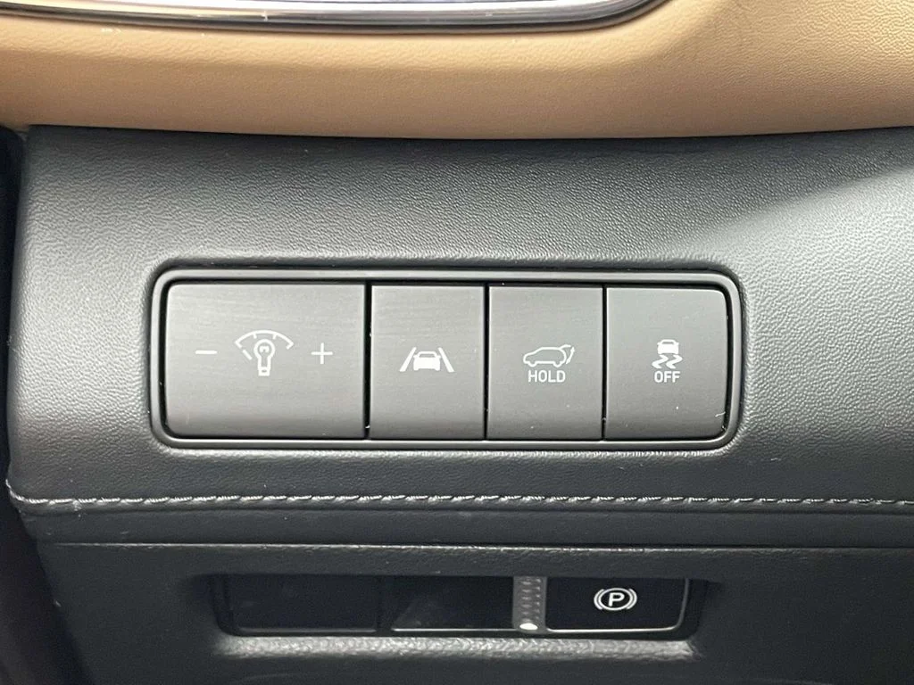 Used 2022 Gray Hyundai Calligraphy image 21
