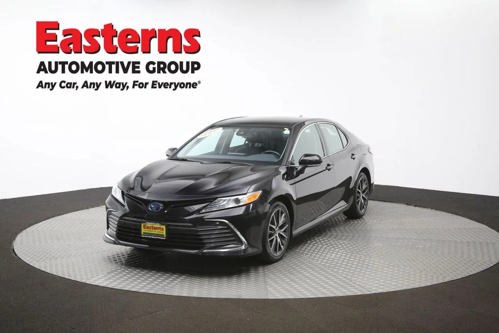 Used 2022 Black Toyota XLE image 54