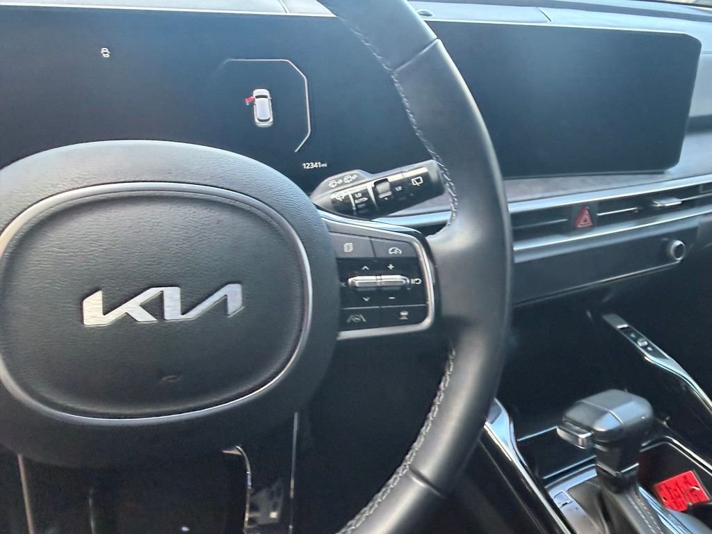 Used 2025 Gravity Grey Kia X-Line SX image 14