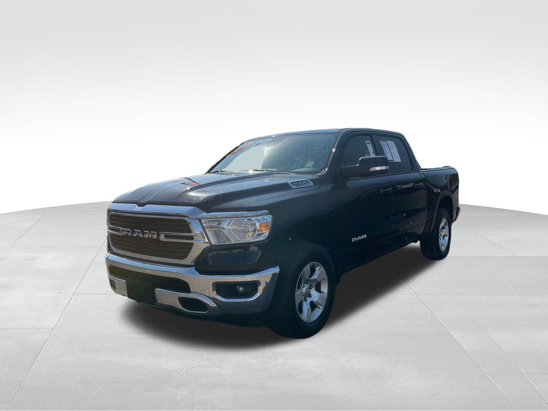 2021 RAM 1500 Big Horn/Lone Star 4x4 Crew Cab 5'7's photo