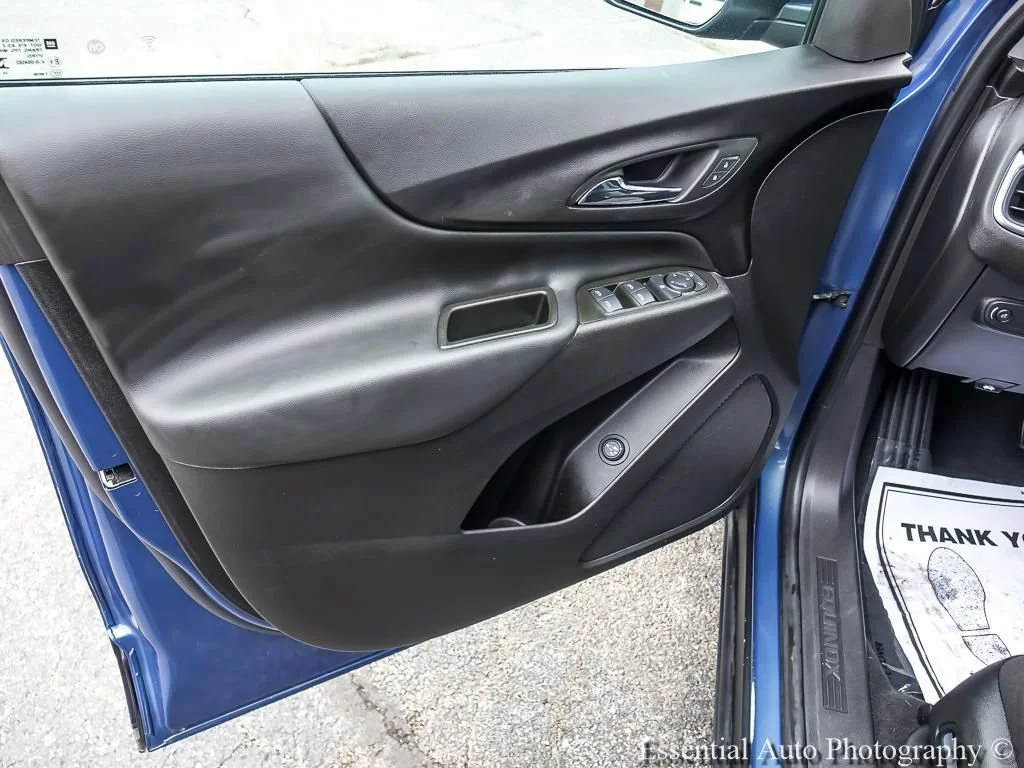 Used 2024 Lakeshore Blue Metallic Chevrolet LT image 20