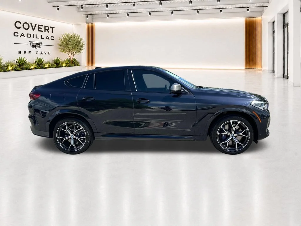 Used 2022  BMW M50i image 16