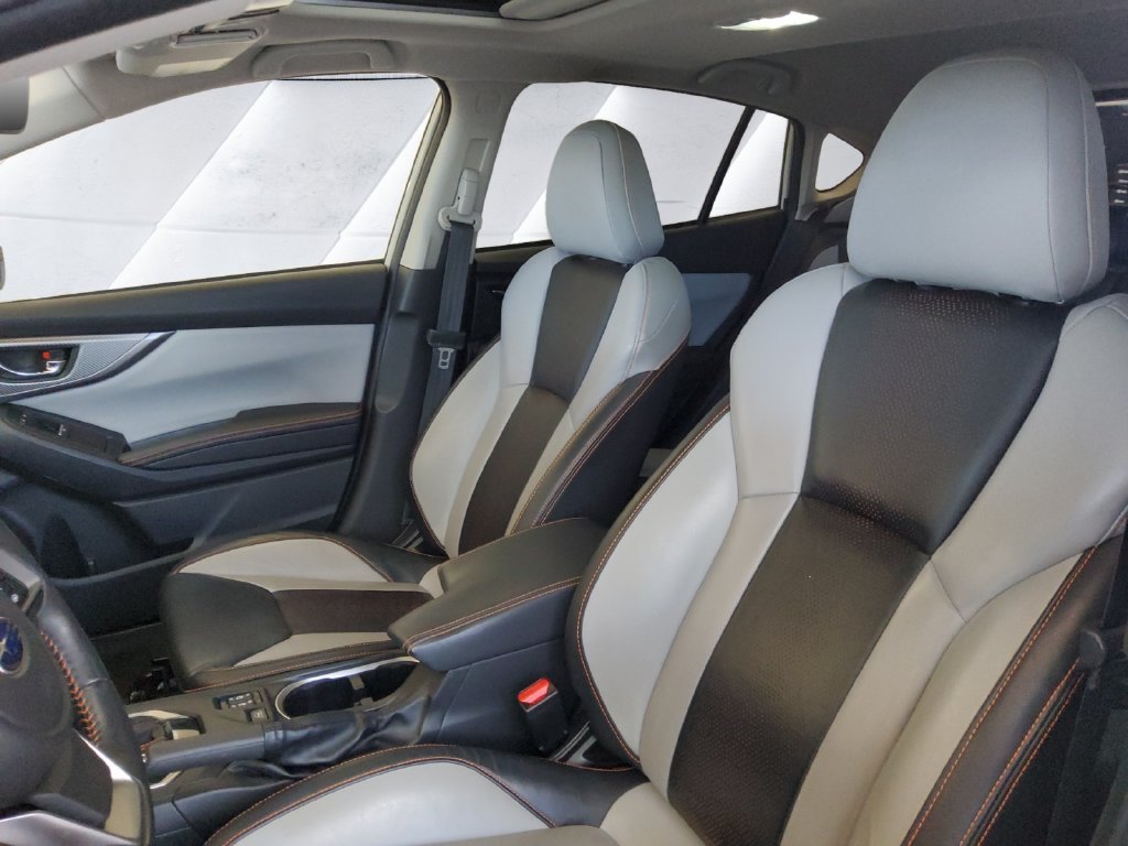 Used 2022 White Subaru Limited image 8