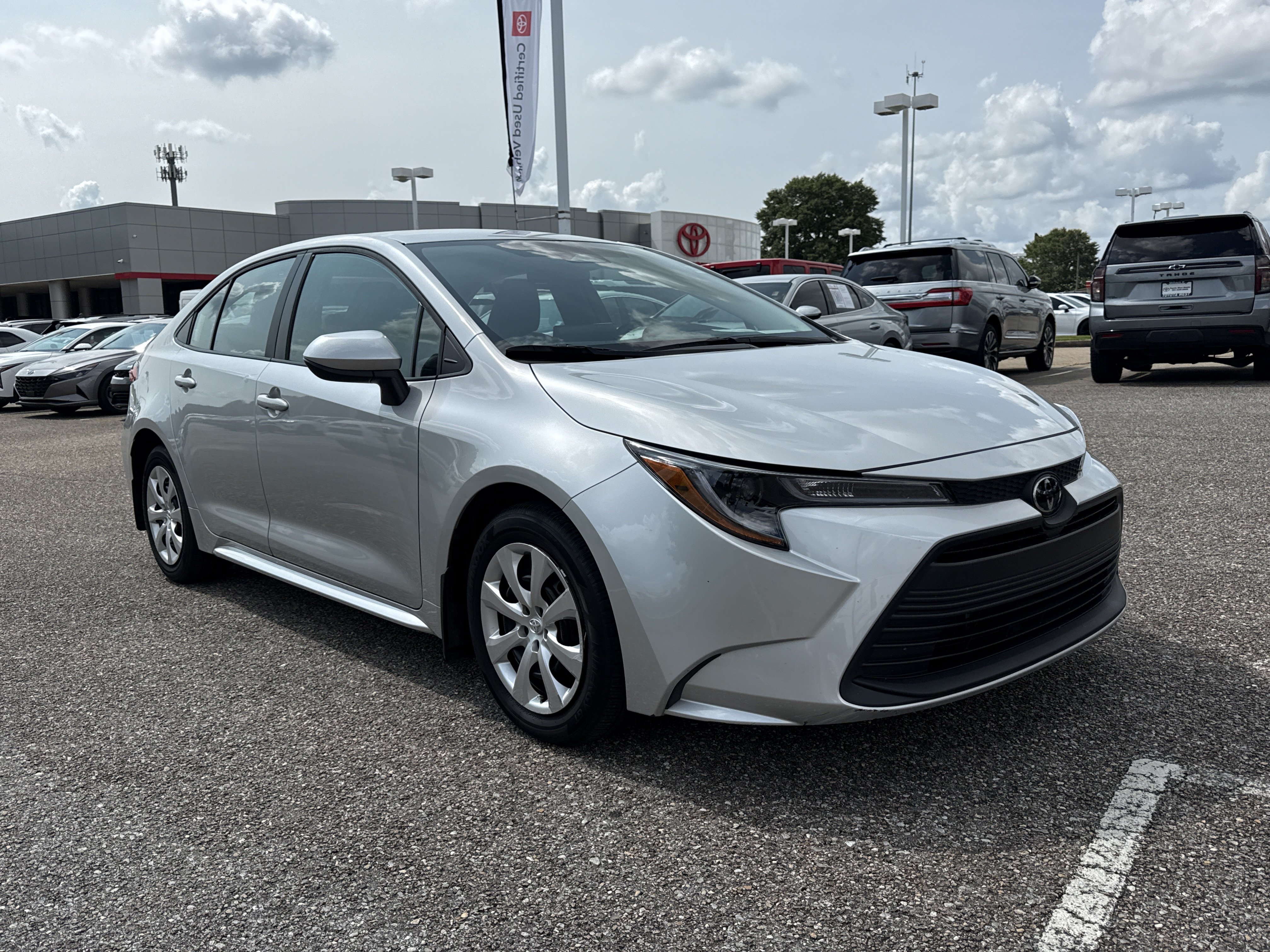 Used 2025 Classic Silver Metallic Toyota LE image 1