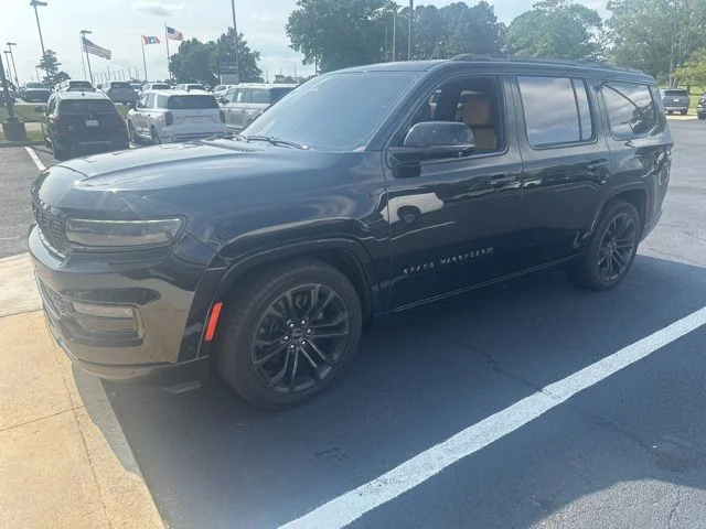 Used 2023 Diamond Black Jeep Series III image 4
