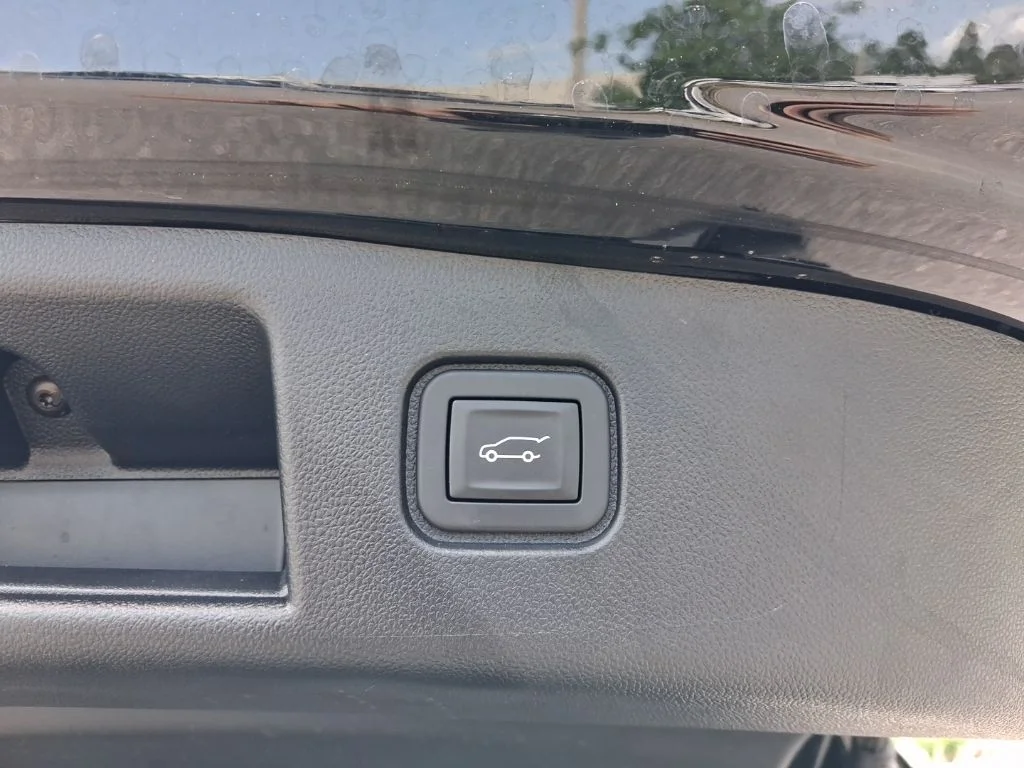 Used 2024  Honda Touring image 12