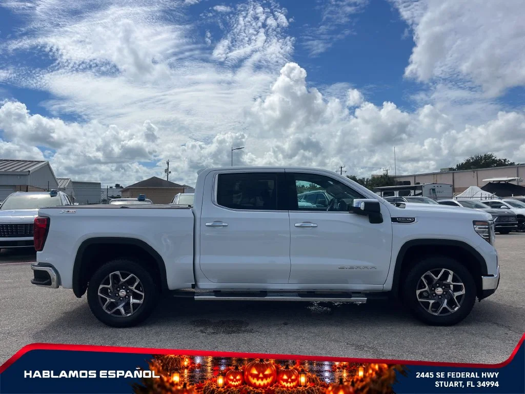 New 2026 Glacier White Tricoat GMC SLT image 8