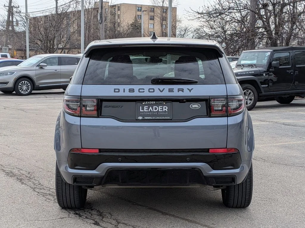 Used 2023  Land Rover SE R-Dynamic image 6
