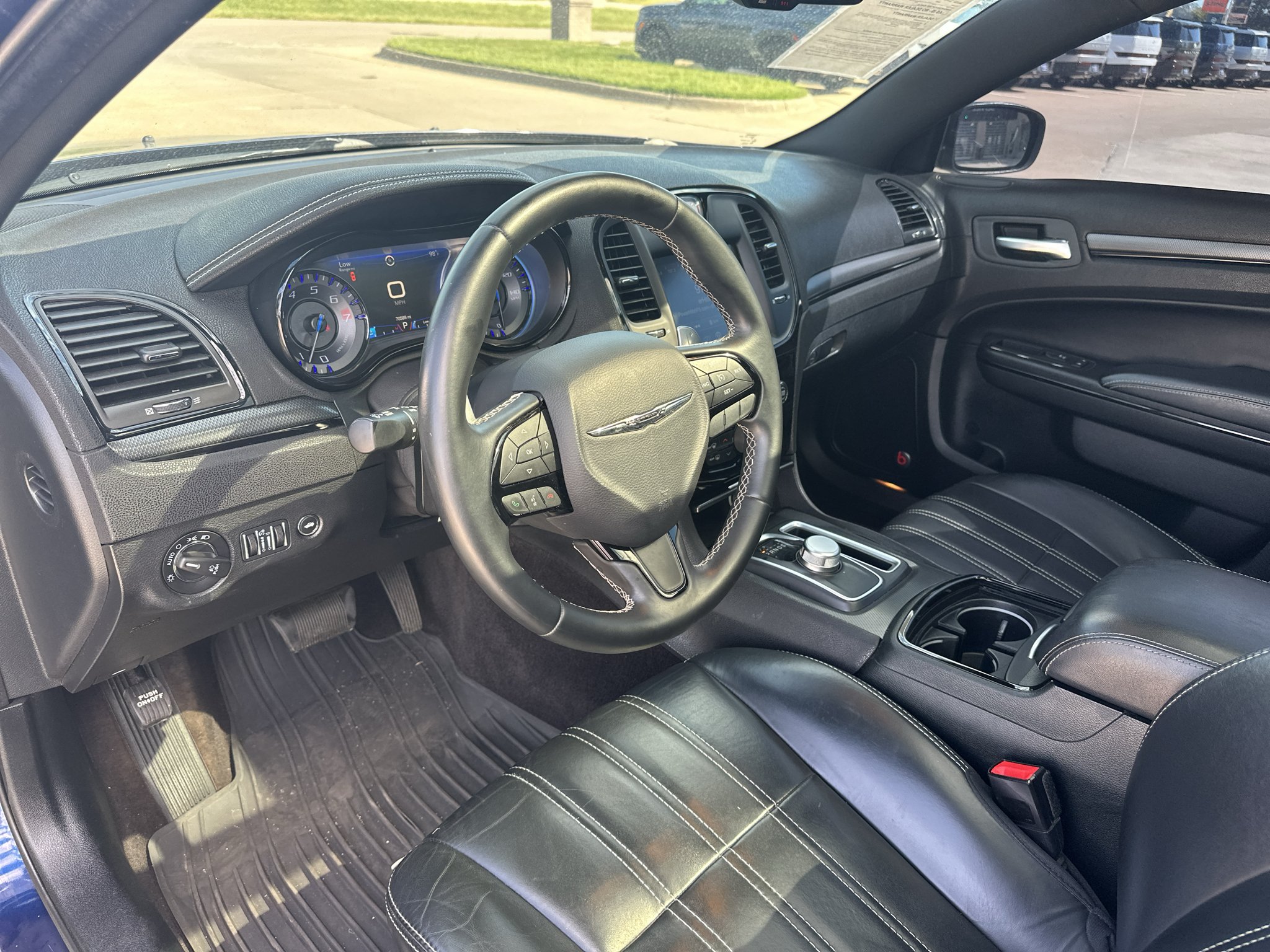 Used 2016 Jazz Blue Pearlcoat Chrysler Base image 2