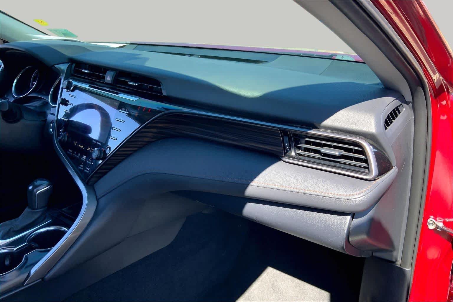 Used 2020 Ruby Flare Pearl Toyota Hybrid XLE image 16
