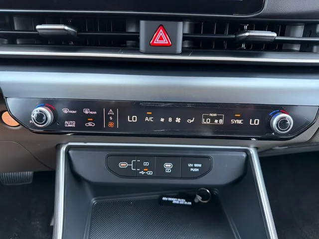 New 2026 Snow White Pearl Kia LXS image 14