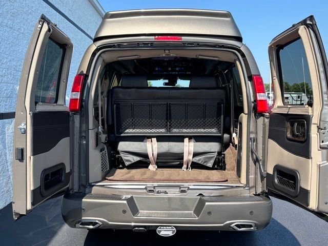 Used 2025 Special Exterior Color GMC Explorer Limited SE image 13