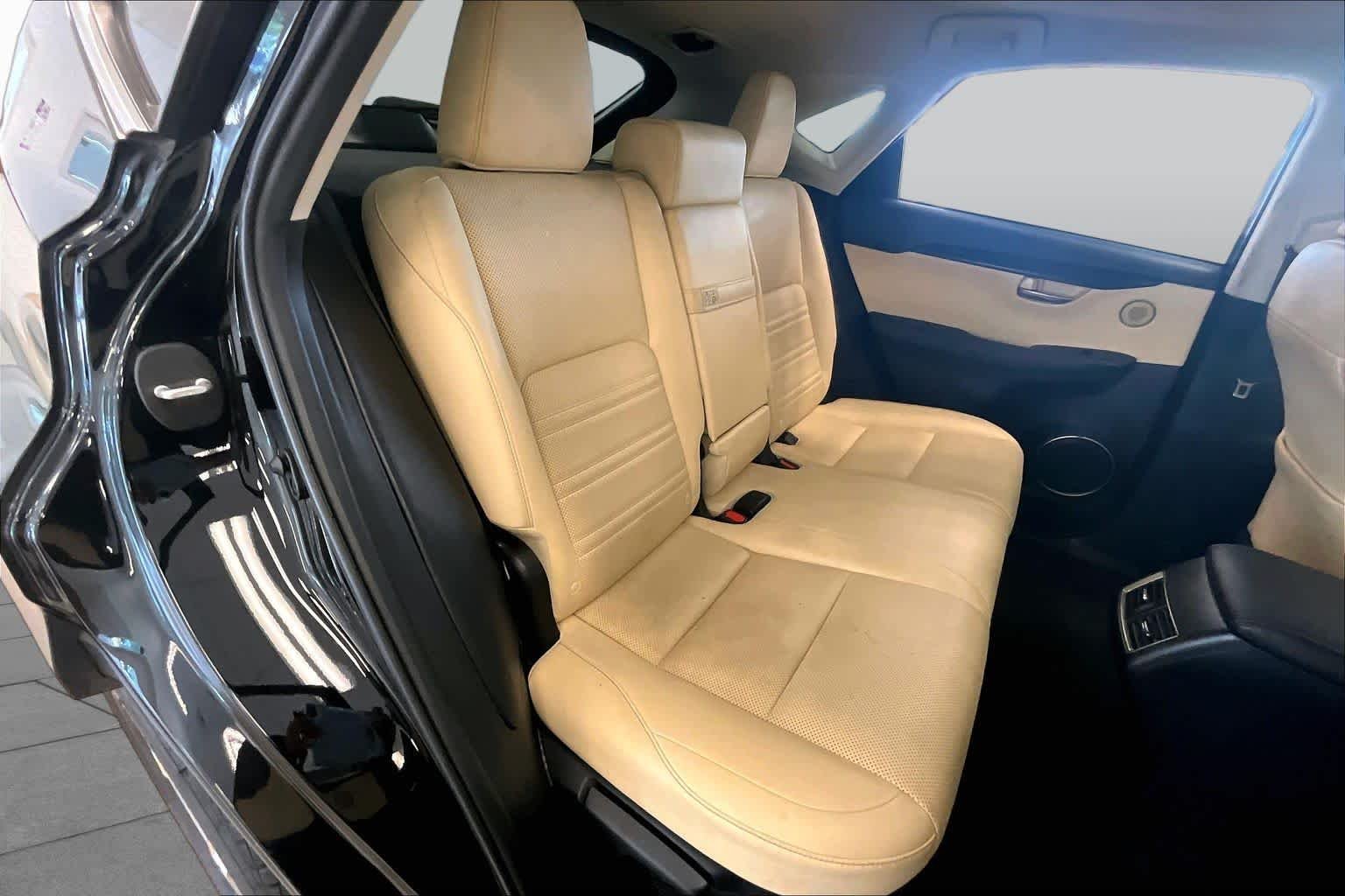 Used 2017 Obsidian Lexus  image 18