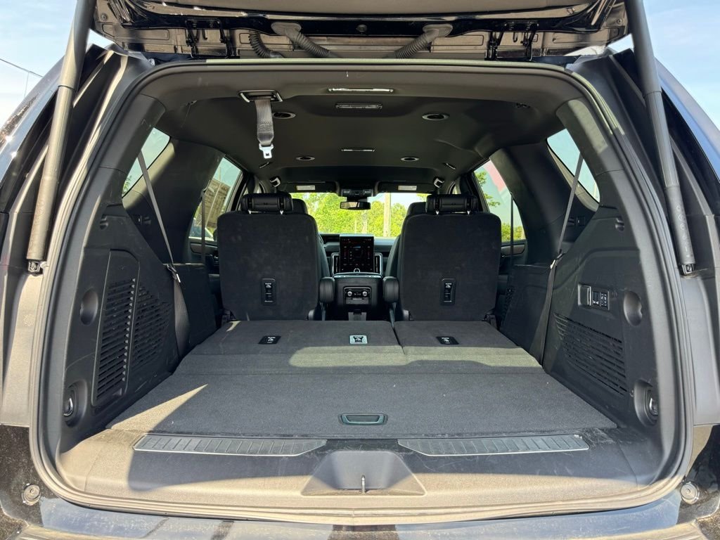 Used 2025 Black GMC Denali image 38