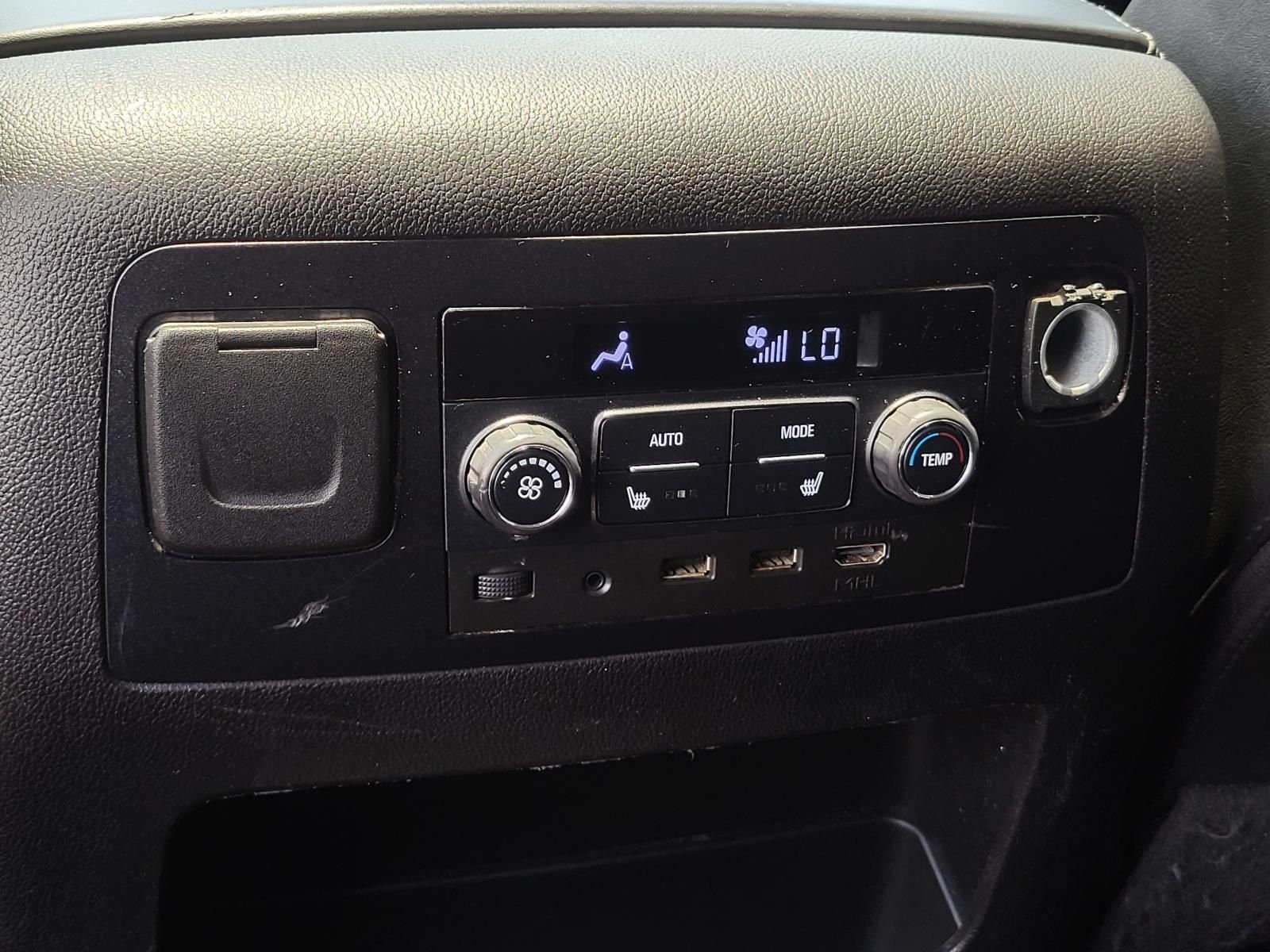 Used 2019 Onyx Black GMC Denali image 16
