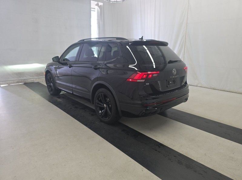 Used 2024 Deep Black Volkswagen 2.0T SE R-Line Black image 4