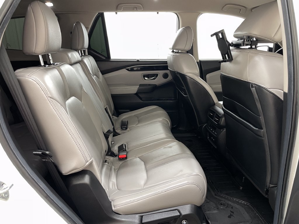 2025 Honda Pilot EX-L - Photo 42