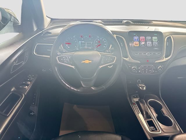 Used 2018 IRIDESCENT PEARL TRICOAT Chevrolet Premier image 22