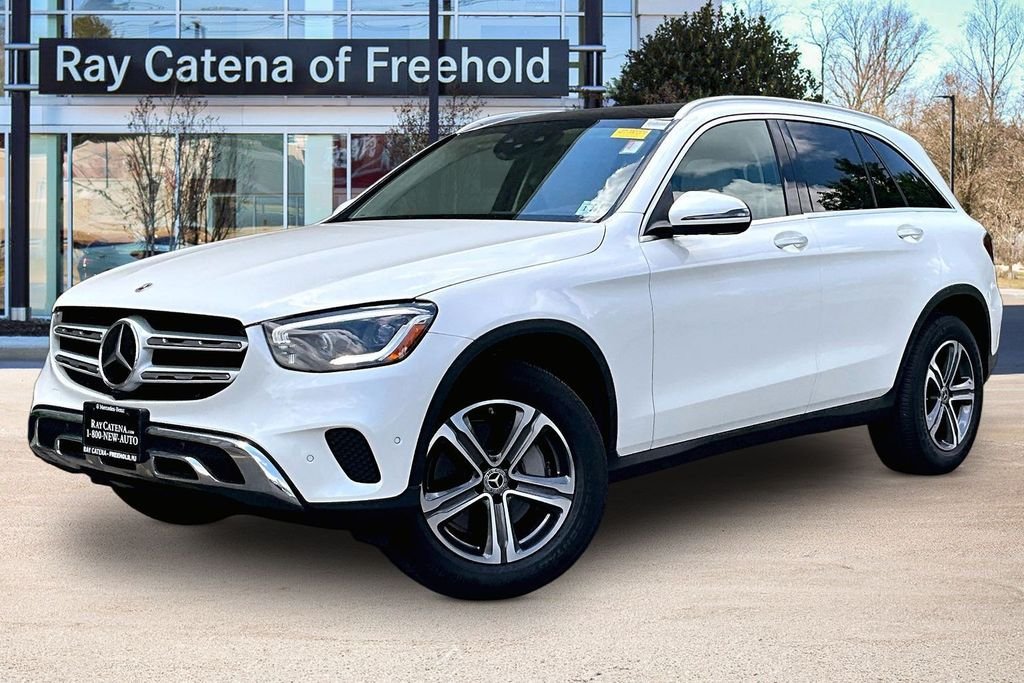 Certified Used 2021 White Mercedes-Benz GLC 300 image 1