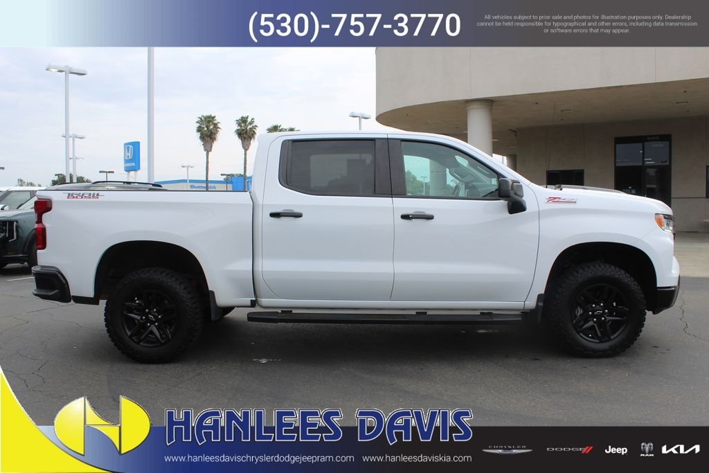 2024 Chevrolet Silverado 1500 LT Trail Boss photo 3