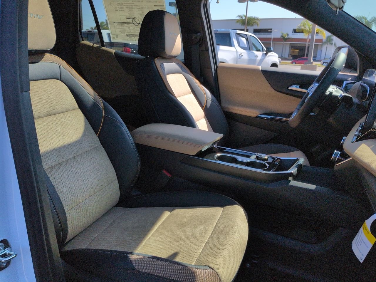 New 2026 Polar White Tricoat Chevrolet ACTIV image 29