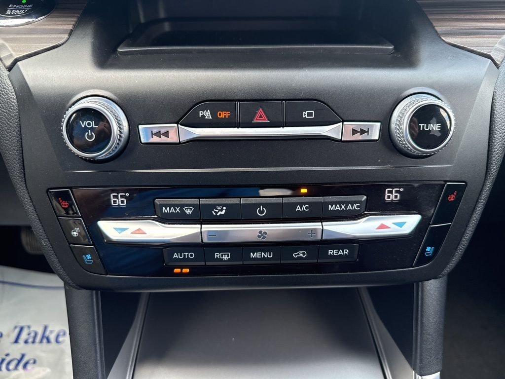 Used 2020 Silver Ford Limited image 9
