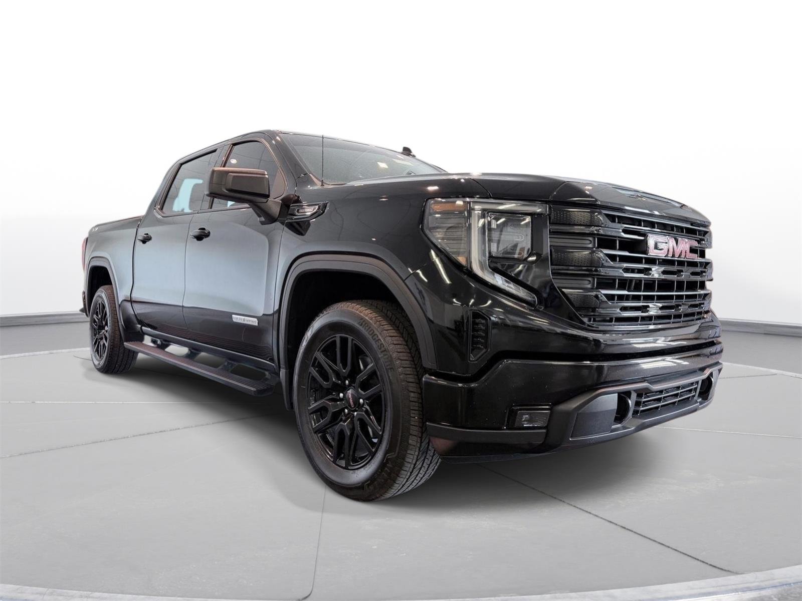 Used 2024 Onyx Black GMC Elevation image 9