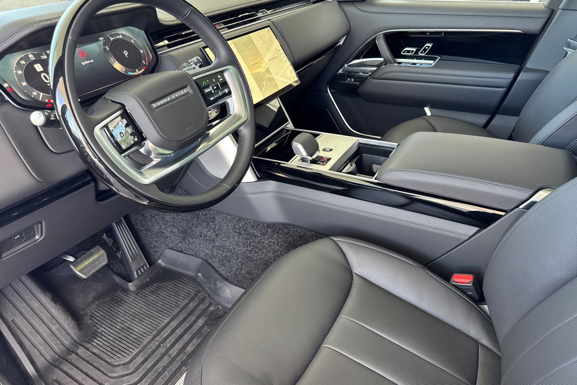 2026 Land Rover Range Rover SE - Photo 13