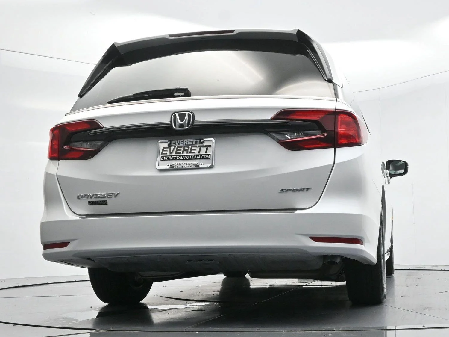 Used 2024 White Honda Sport image 45