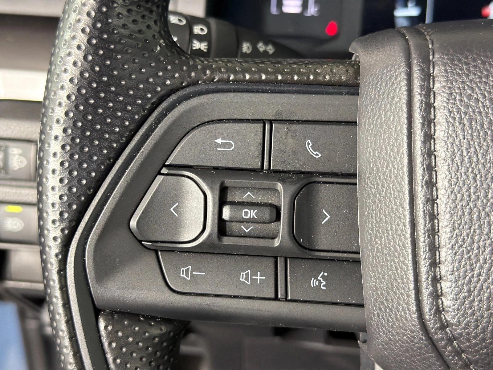 Used 2026  Toyota SR5 image 24