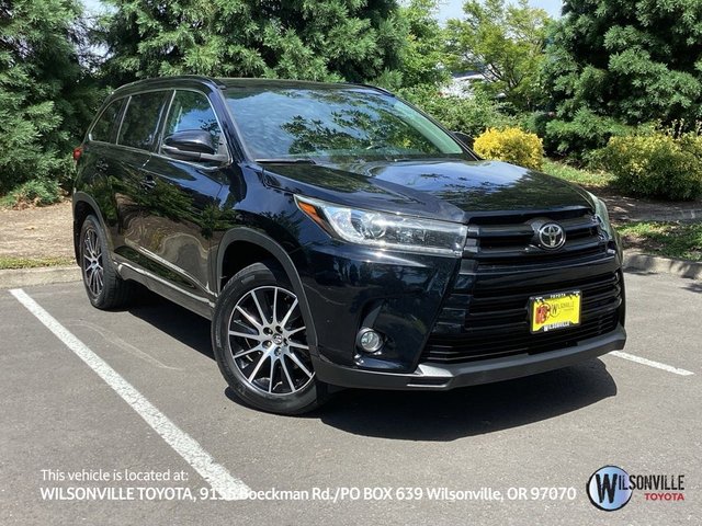 2017 Toyota Highlander SE