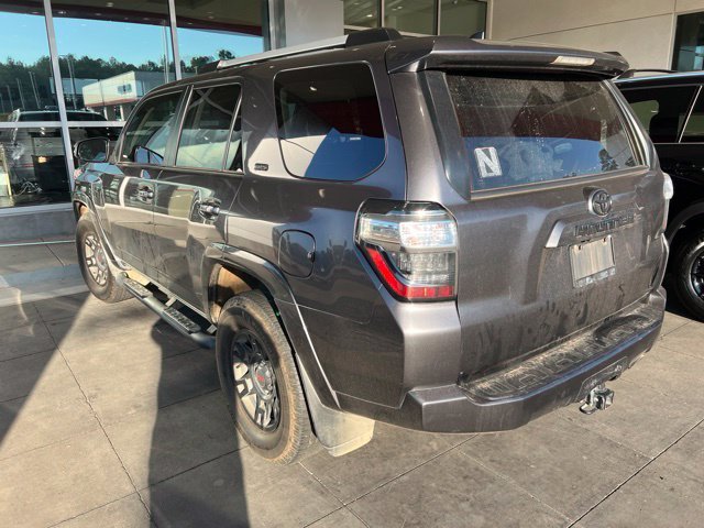 Used 2023 Magnetic Gray Metallic Toyota SR5 Premium image 10