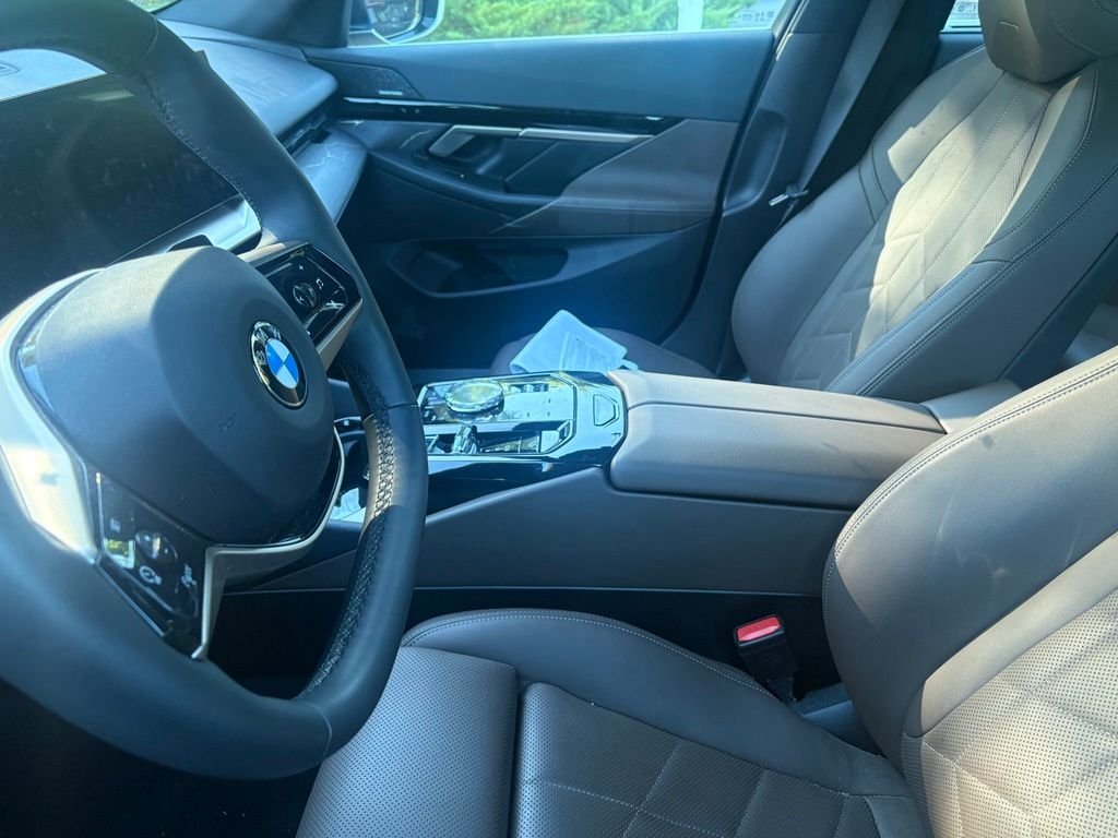 Certified Used 2024 Tanzanite Blue II Metallic BMW 530i xDrive image 9
