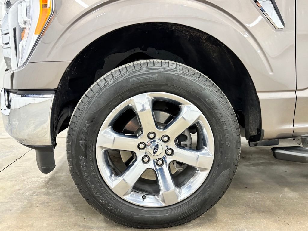 Used 2023 Gray Ford XLT image 10