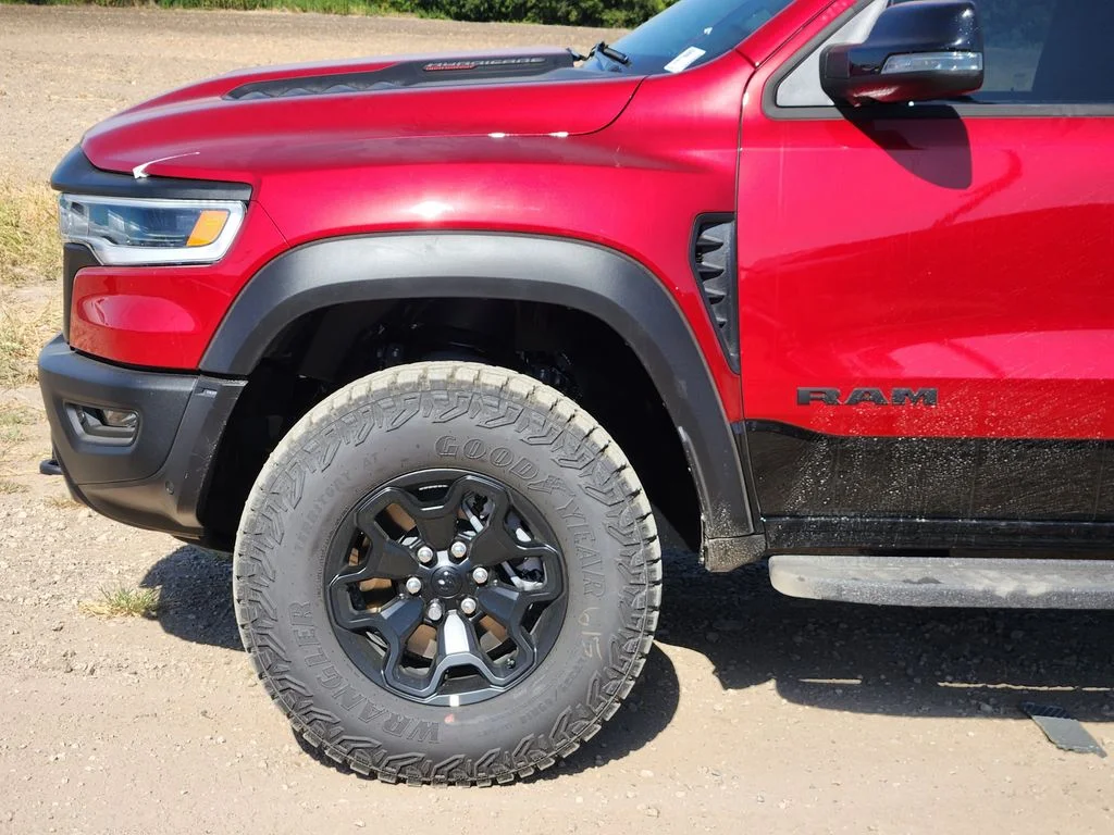 New 2026 Molten Red Pearl-Coat Exterior Paint RAM RHO image 6