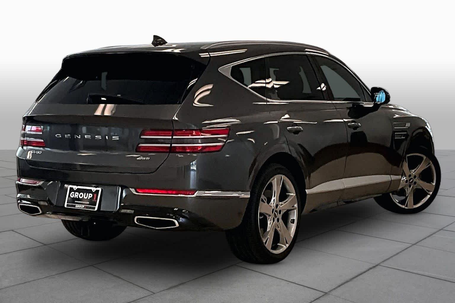 Used 2022 Himalayan Gray Genesis  image 12