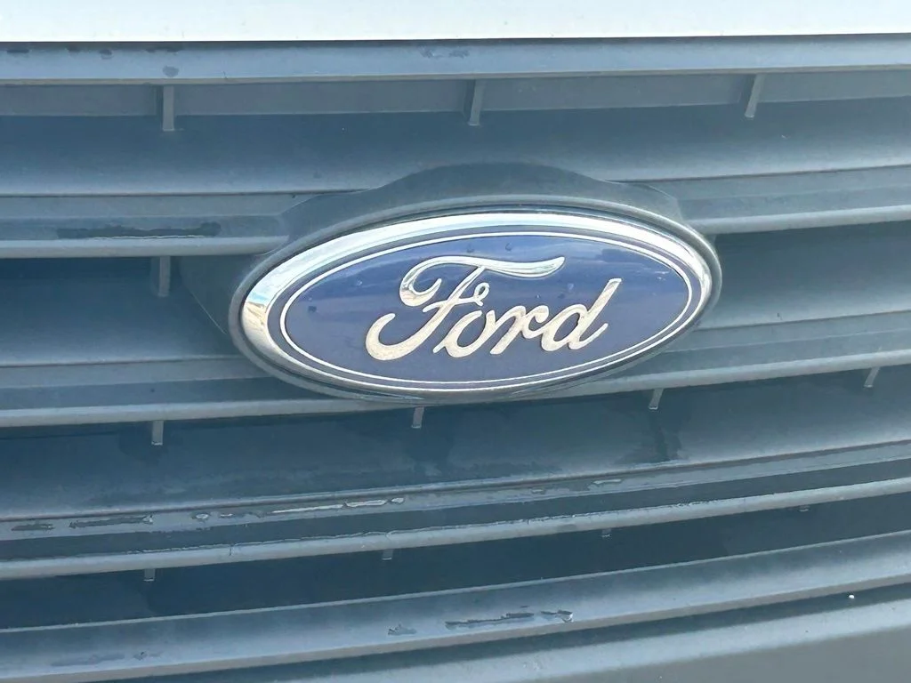 Used 2022 Frozen White Ford XL image 18