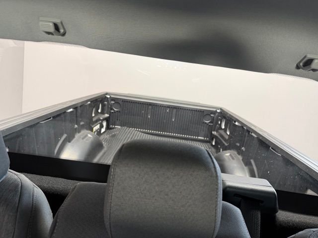 New 2026 Oxford White Ford XL image 17