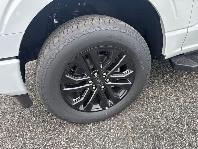 New 2026 Avalanche Ford Lariat® image 13