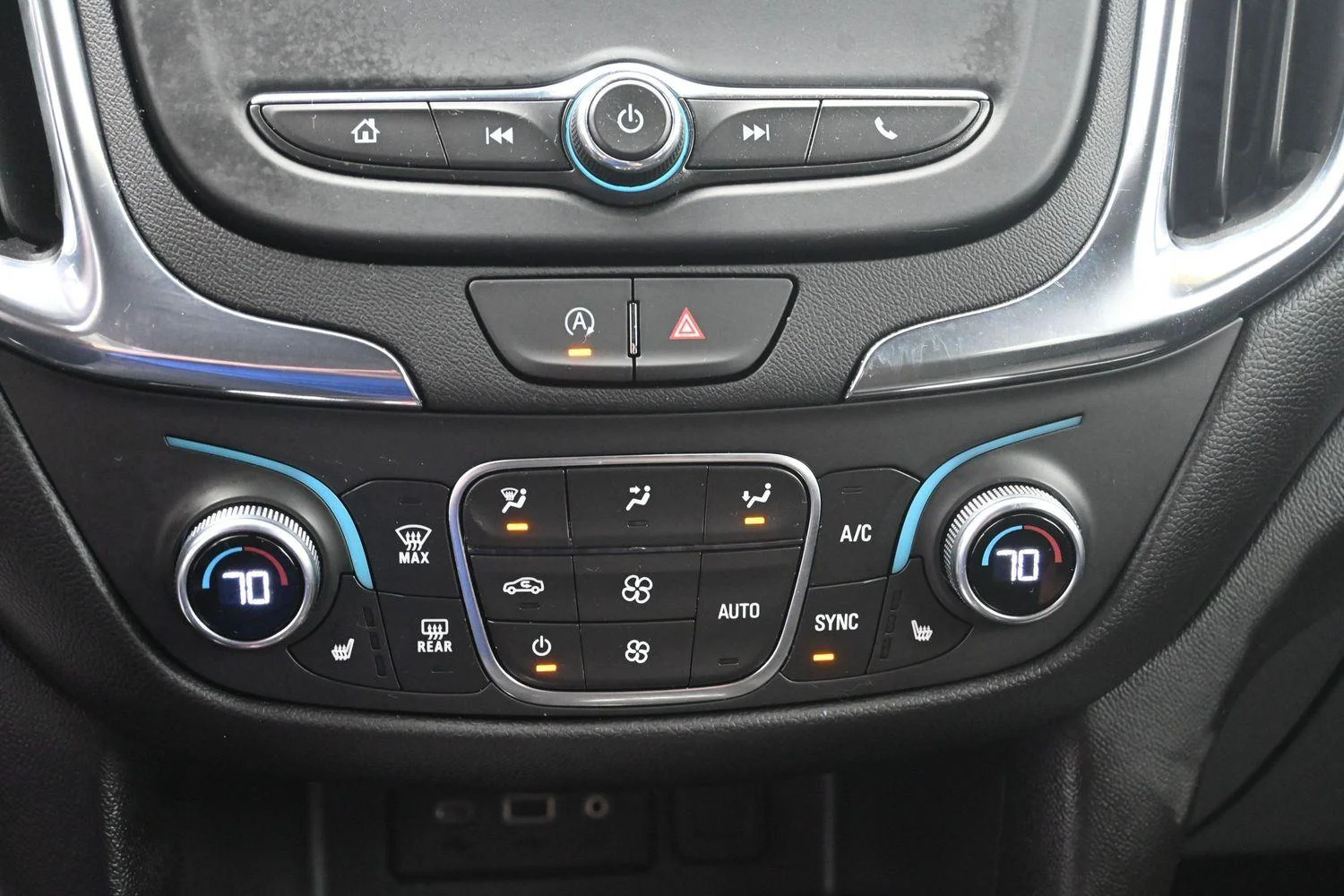 Used 2024 Sterling Gray Metallic Chevrolet LT image 29