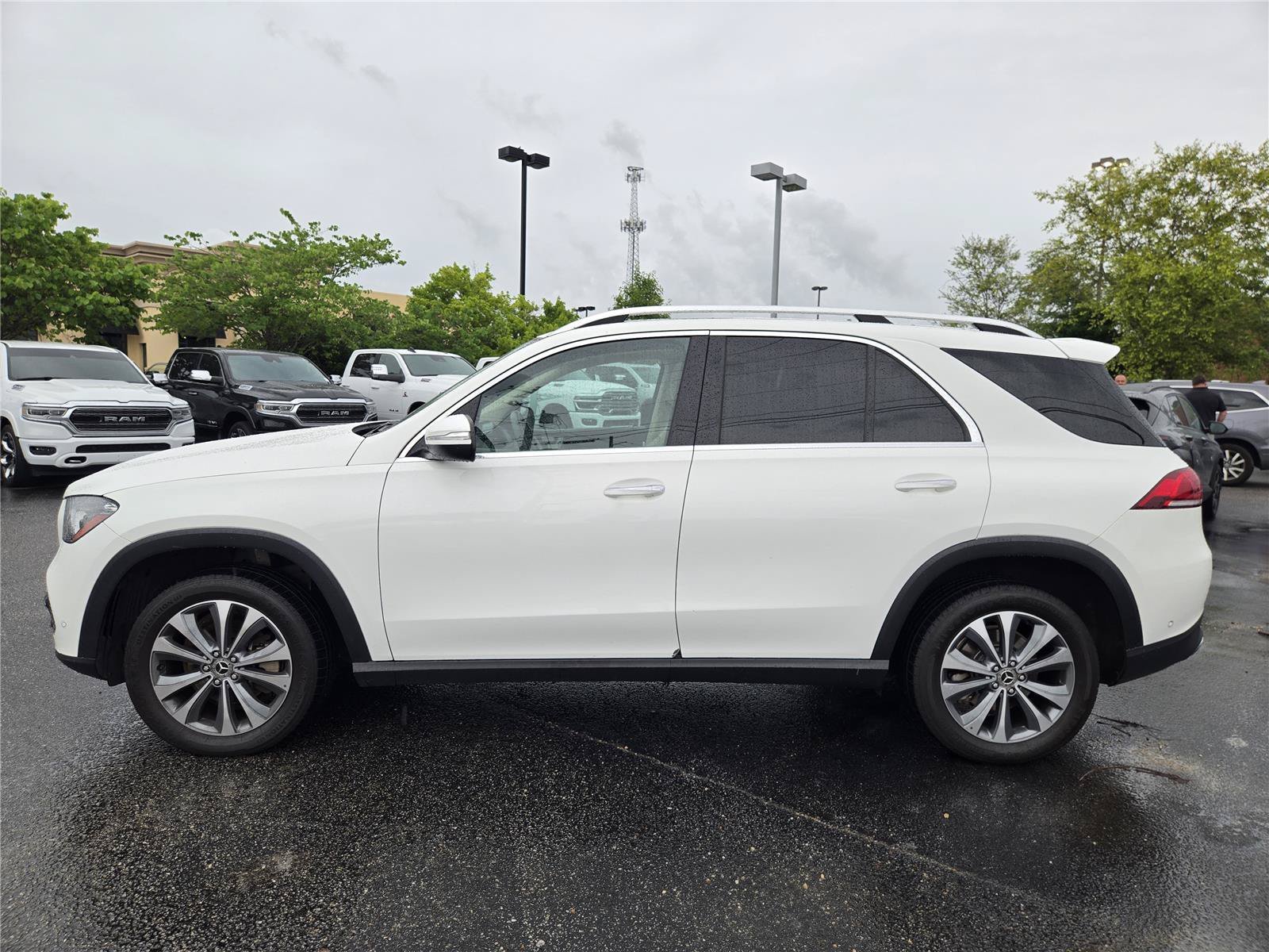 Used 2020 White Mercedes-Benz GLE 350 image 9